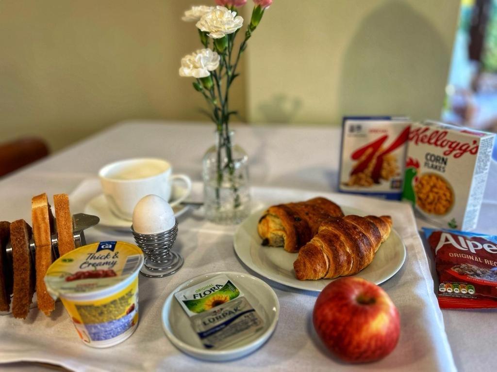 Church Farm Guest House Horsford Екстер'єр фото